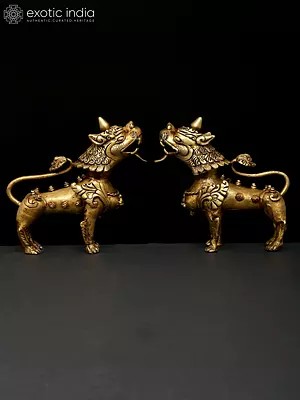 Tibetan Buddhist Pair of Snow Lions