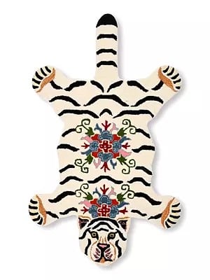 Star-White Handmade Tiger Shaped Tufted Yogic Asana Mat from Mirzapur