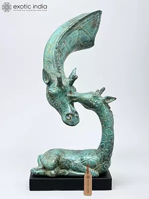 A Tale of Tenderness in Metal: Giraffe Mother and Child | Brass on Wood Home Decor