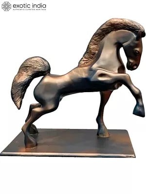 30" Fibre Idol Of Graceful Horse | Decorative Statue