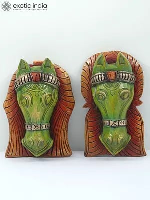 9" Pair of Horse Heads in Wood | Wall Hanging