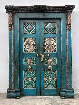 83" Large Traditional Multiple Pattern Wood Door
