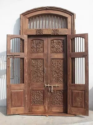 105" Large Traditional Wood Door And Iron Rod Net In Panel And Top Frame