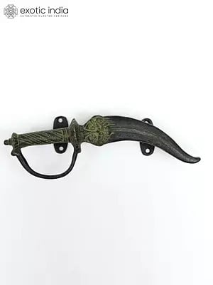 10" Kirtimukh Dagger Design Door Handle in Brass