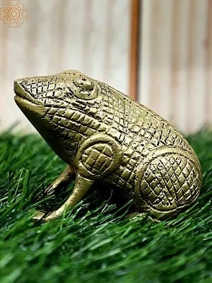 Small Brass Frog