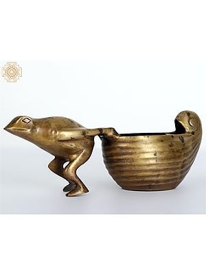 Frog Showpiece | Brass Statue