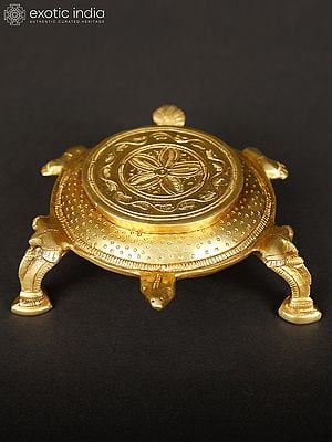 7" Brass Tortoise Design Pedestal (Chowki)
