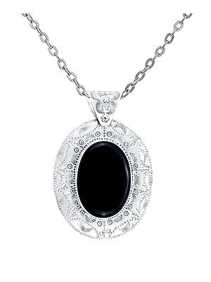 Large Oval Shaped Pattern Engraved Sterling Silver Pendant with Black Onyx Stone
