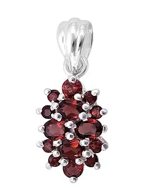 Stylish Sterling Silver Pendant with Garnet Stone