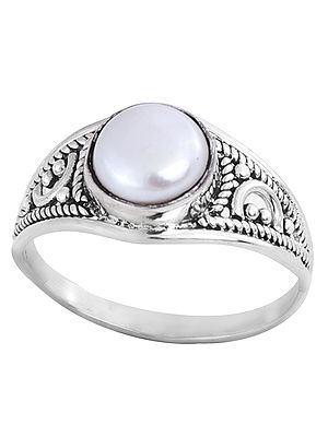 Sterling Silver Ring with Pearl Stone