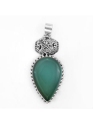 Stylish Sterling Silver Pendant with Green Onyx