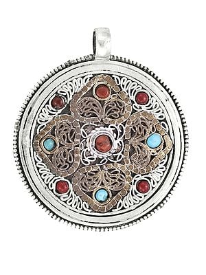 Sterling Silver Pendant with Filigree from Nepal