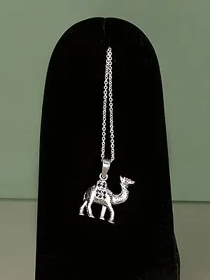 Double-Sided Camel Pendant with Blue Sapphire and Ruby Gemstone