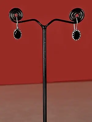 Small Sterling Silver Earring with Black Onyx Gemstone