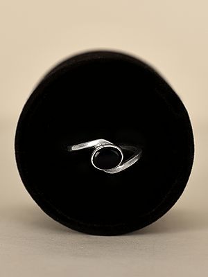 Sterling Silver Ring with Black Onyx Gemstone