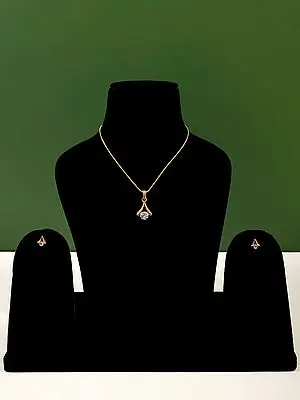Designer Casual Daily Wear Pendant Necklace Earring Set