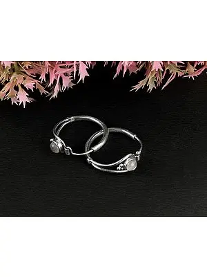 Stylish Sterling Silver Ring with Rainbow Moonstone