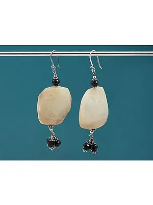 Prehnite Stone Earring with Faceted Black Onyx