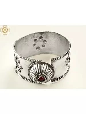 Buy Elegant Indian Bangles and Bracelets Only at Exotic India