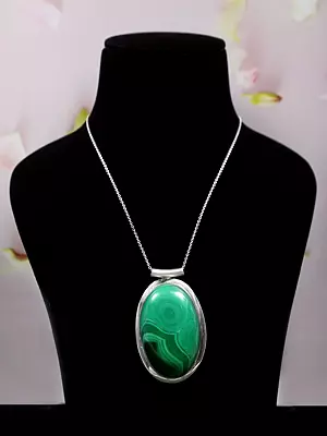 Oval Shape Green Malachite Pendant