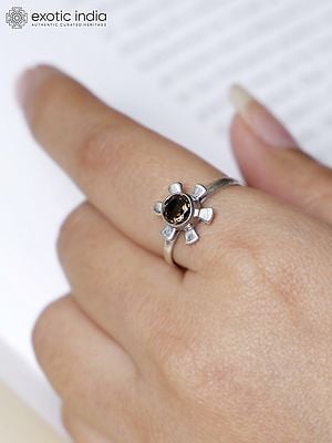 Floral Design Sterling Silver Ring  with Gemstone