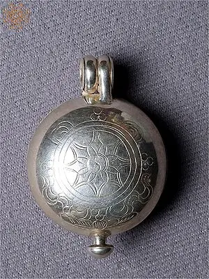 Silver Ghau Pendant with Parasol Symbol