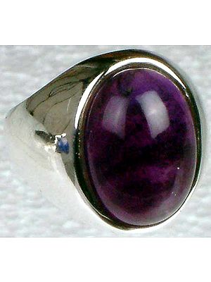 Oval Amethyst Ring