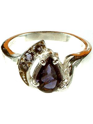 Fine Cut Iolite Ring