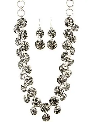 Silver Necklace: Patterned like a Traditional Taka-Har