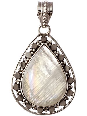 Rainbow Moonstone Pendant