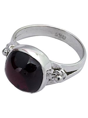 Garnet Ring