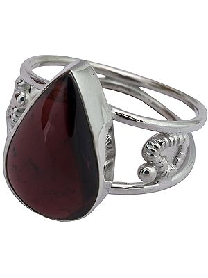 Garnet Ring