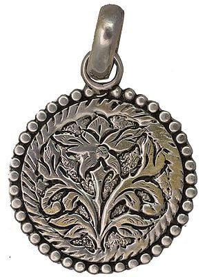 Sterling Pendant with Carved Flower