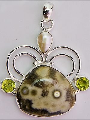 Agate Pendant with Pearl and Peridot