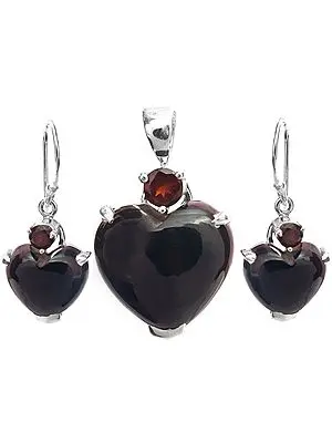Black Onyx Heart-Shape Pendant with Garnet and Earrings Set