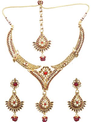 Maroon Floral Necklace Set with Mang Tika