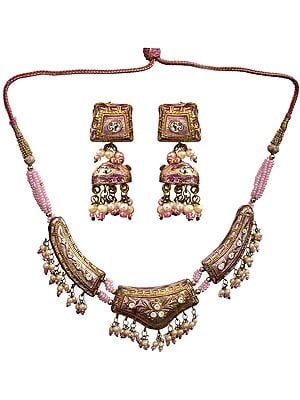 Pink Necklace Set and Earrings with Golden Accent