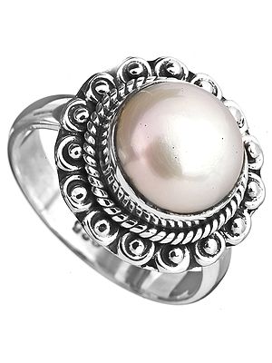 Pearl Ring