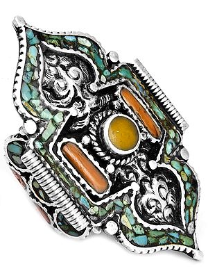 Dorje-Shape Ring from Afghanistan with Coral and Amber