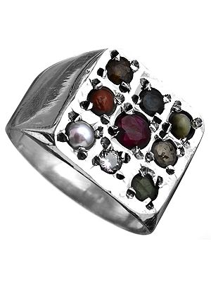 Navaratna Square Ring