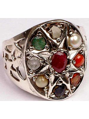 Navaratna Ring