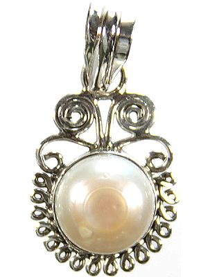 Pearl Pendant