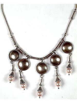 Antiquated Necklace with Swarovski