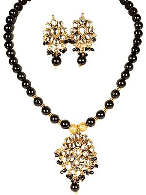 Black Kundan Necklace and Earrings Set with Glass Beads