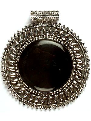 Circular Black Onyx Pendant