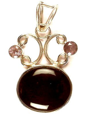 Circular Black Onyx Pendant With Faceted Amethyst