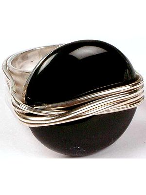 Circular Black Onyx Ring