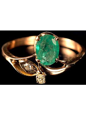 Diamonds and Faceted Emerald Finger Ring