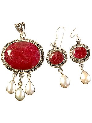 Faceted Ruby and Pearl Pendant with Earrings Set