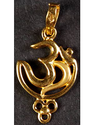 Finely Crafted Om (AUM) Pendant